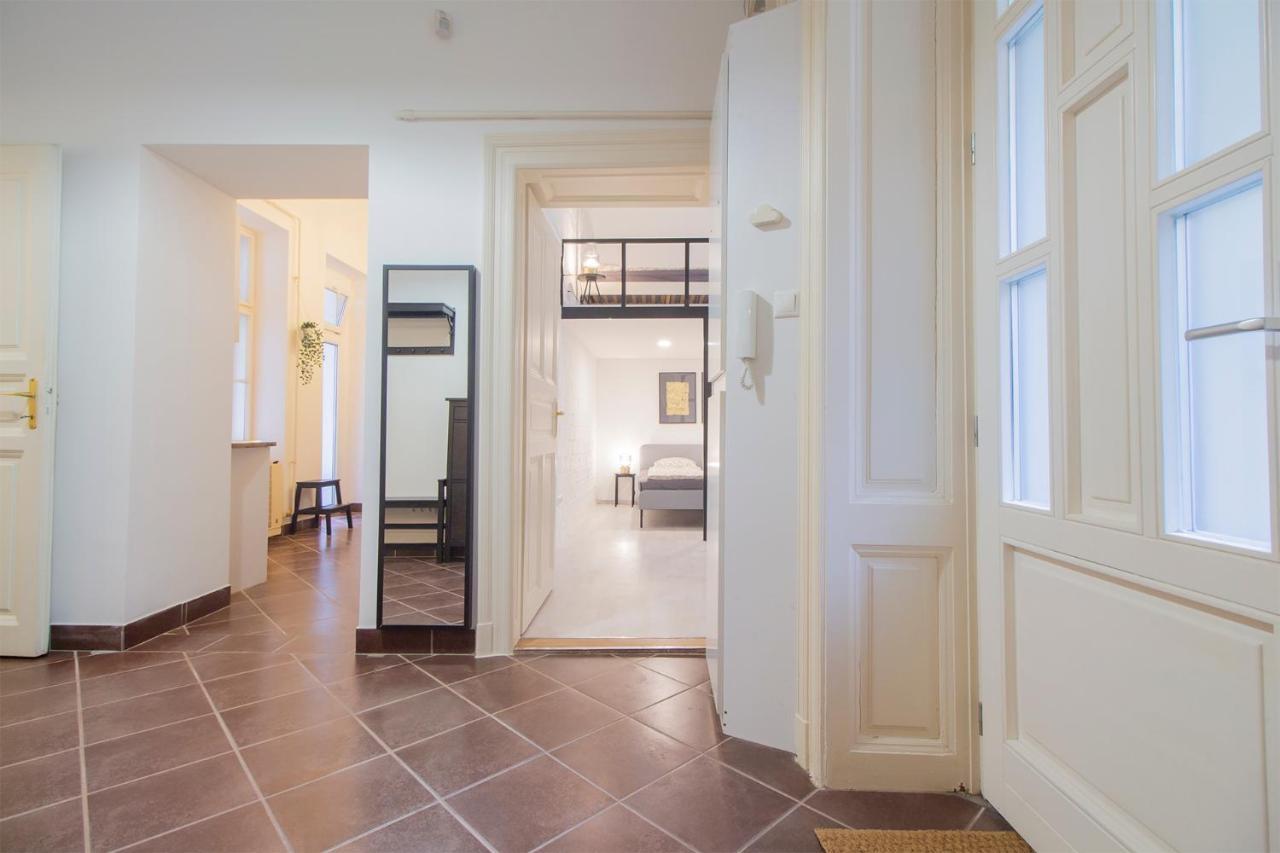 Industrial Double Loft Apartment Budapest Eksteriør bilde